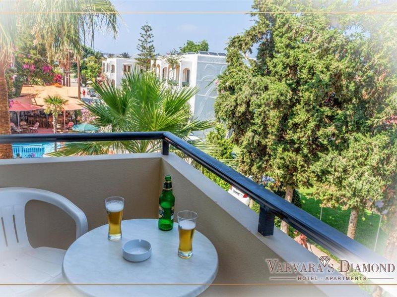 Varvaras Diamond Hotel Платанес Экстерьер фото