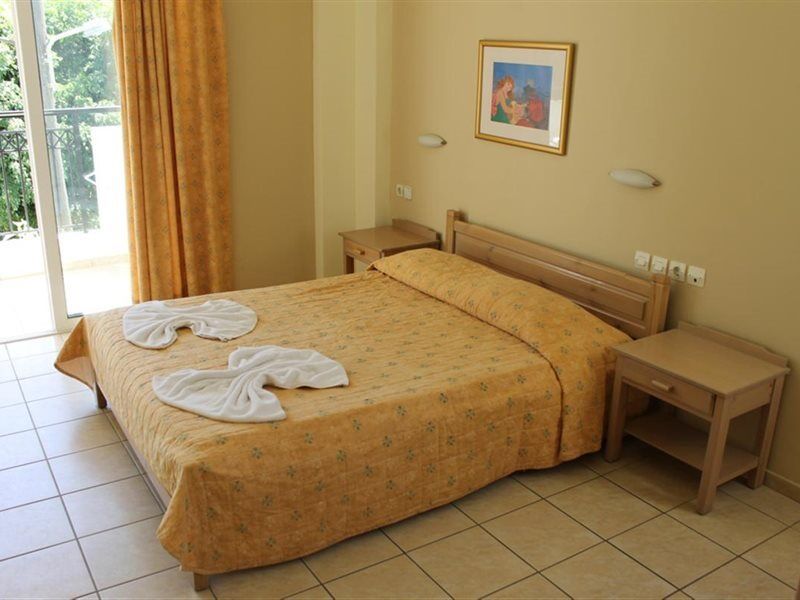 Varvaras Diamond Hotel Платанес Экстерьер фото